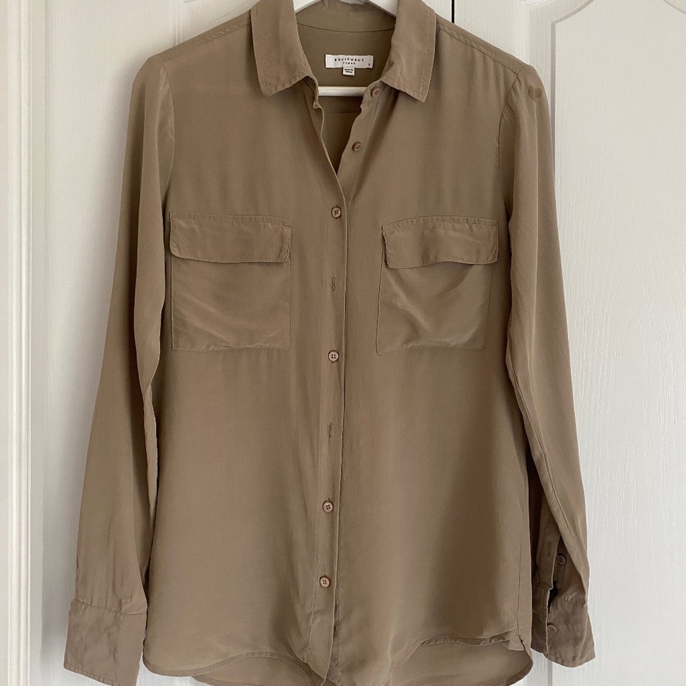 Equipment silk button up